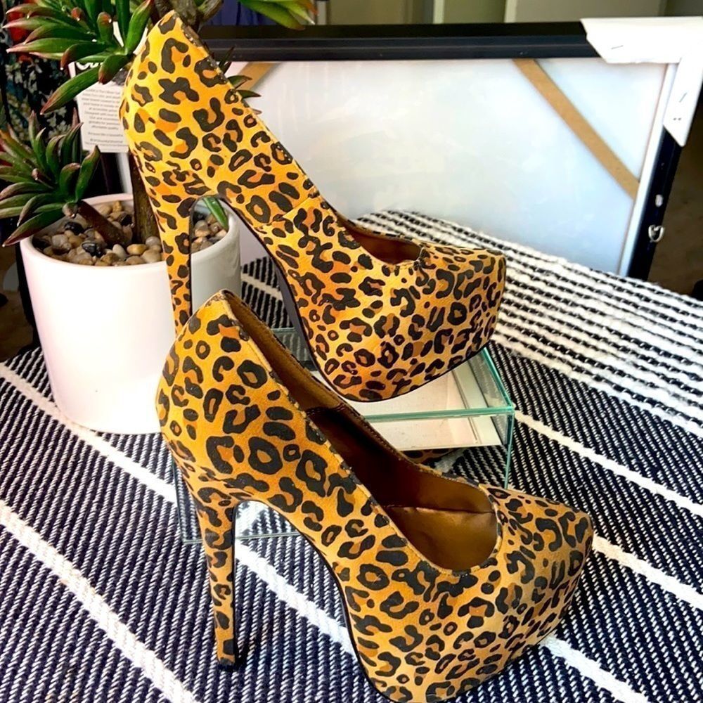 RCK Bella leopard print stilettos